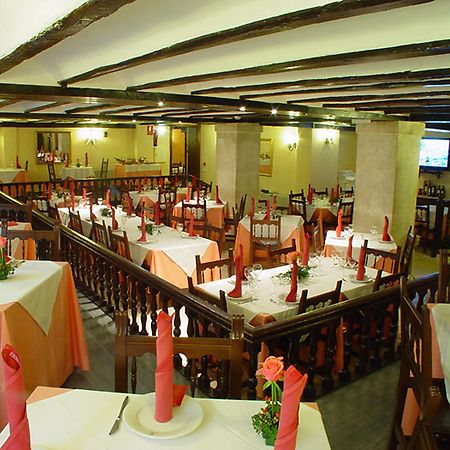 קובארוביאס Hotel Nuevo Arlanza מראה חיצוני תמונה