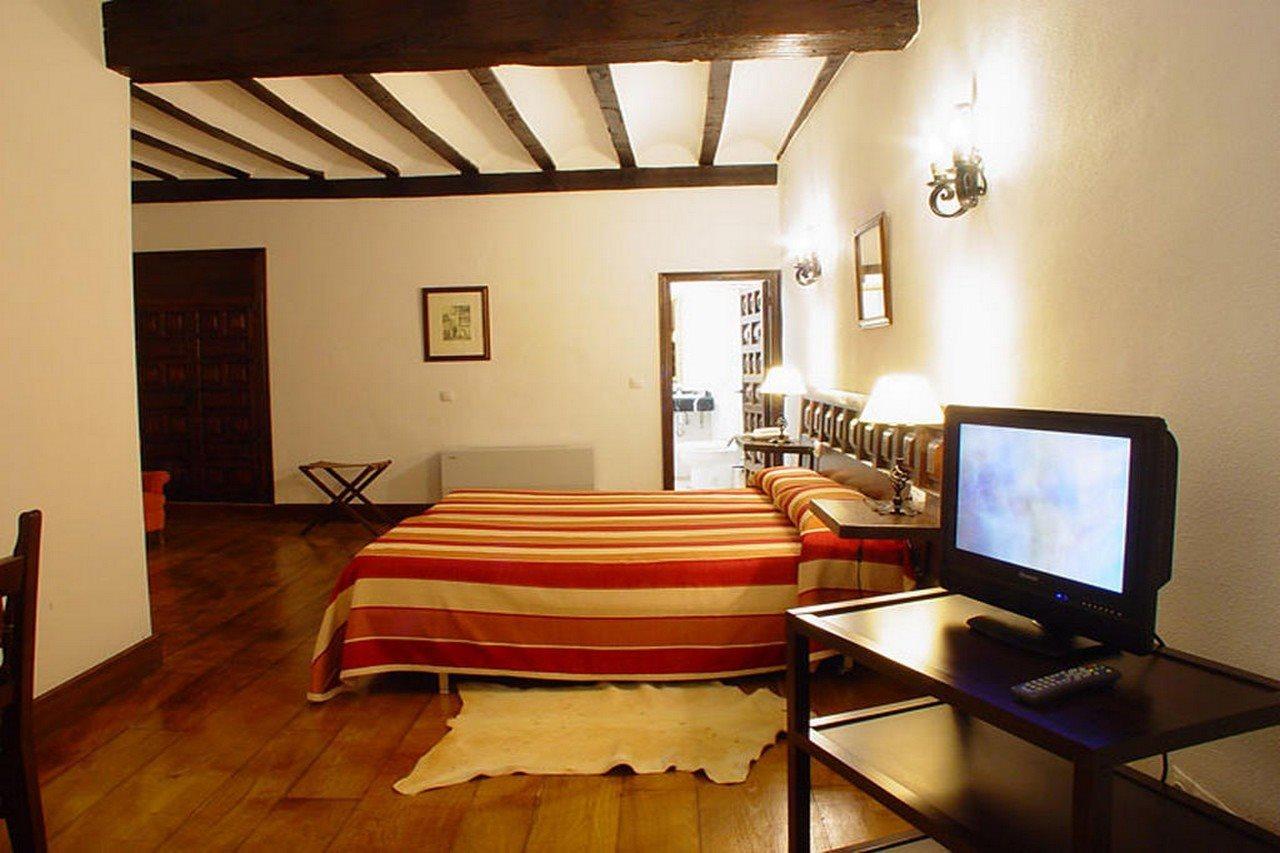 קובארוביאס Hotel Nuevo Arlanza מראה חיצוני תמונה