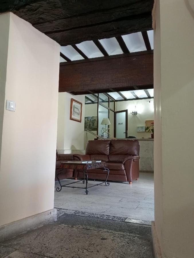 קובארוביאס Hotel Nuevo Arlanza מראה חיצוני תמונה