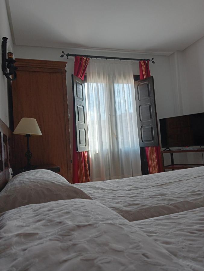 קובארוביאס Hotel Nuevo Arlanza מראה חיצוני תמונה