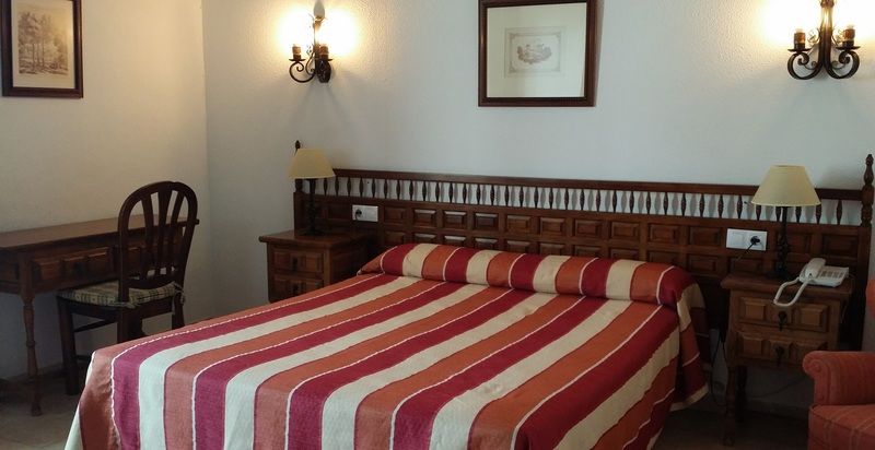 קובארוביאס Hotel Nuevo Arlanza מראה חיצוני תמונה